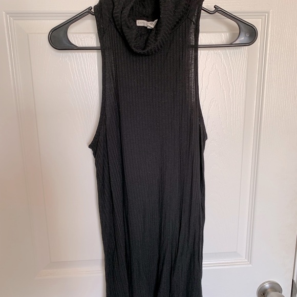 Sleeveless turtleneck - Picture 1 of 1